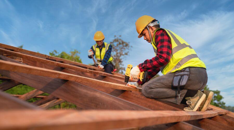 Professional Flat Roofing Installation services in Isonville, KY
